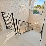 Freedom - Five Bedroom House With Balcony *
