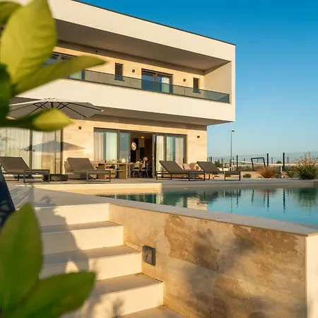 Ferienhaus Freedom - Five Bedroom House With Balcony *