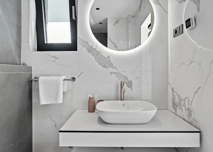 Vakantiehuis Freedom - Five Bedroom House With Balcony